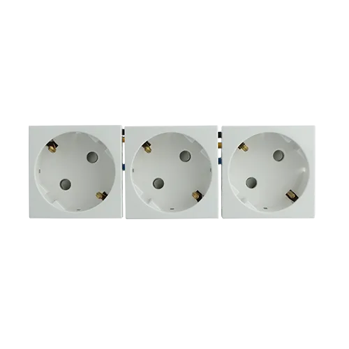 Tomada Tripla Schuko com Obturador - 6 Módulos